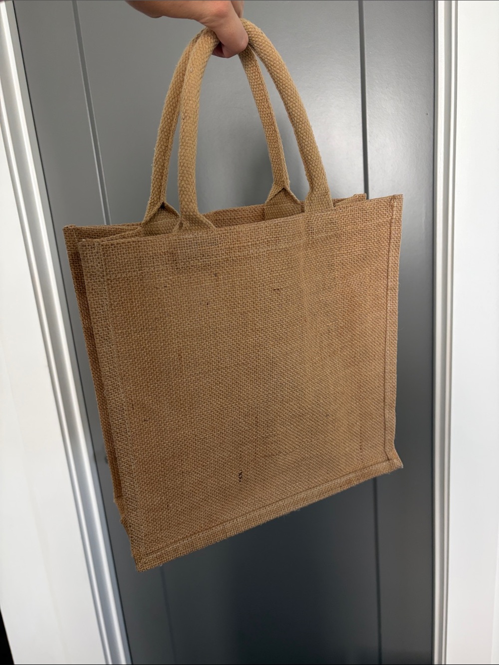 Natural Brown Jute Tote Bag - Stylish Everyday Carry